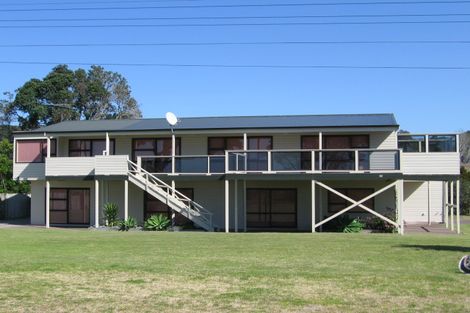 Photo of property in 19 Marine Parade, Cooks Beach, Whitianga, 3591