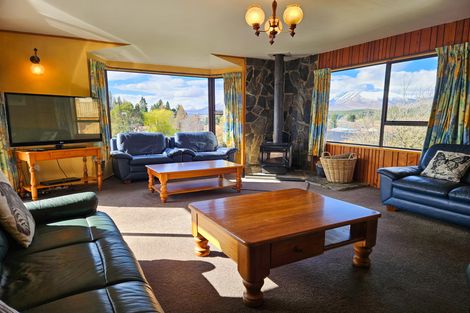 Photo of property in 5 Murray Place, Lake Tekapo, 7999