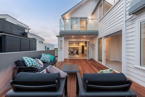 Photo of property in 26 Kowhai Road, Campbells Bay, Auckland, 0630