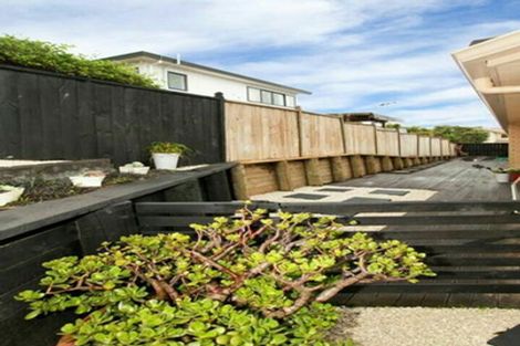 Photo of property in 19 Crimson Park, Oteha, Auckland, 0632