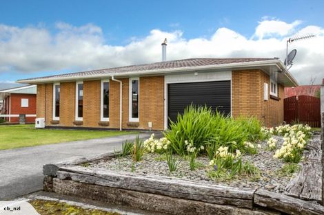 Photo of property in 25 Manu Crescent, Upper Vogeltown, New Plymouth, 4310