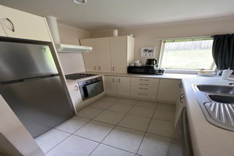 Photo of property in 8 Jomard Terrace, Northcross, Auckland, 0632