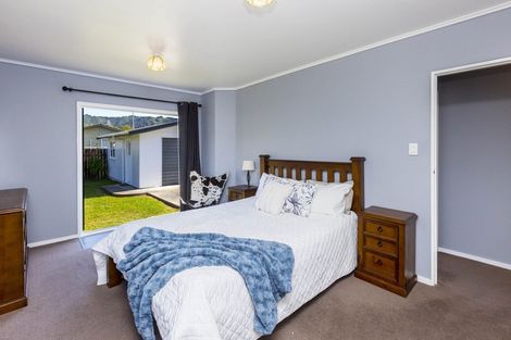 Photo of property in 53 Oregon Drive, Maoribank, Upper Hutt, 5018