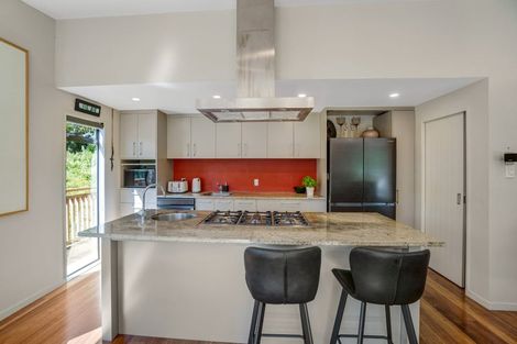 Photo of property in 2/63 Rawene Road, Birkenhead, Auckland, 0626