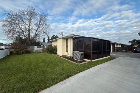 Photo of property in 74 Denise Crescent, Hornby, Christchurch, 8042
