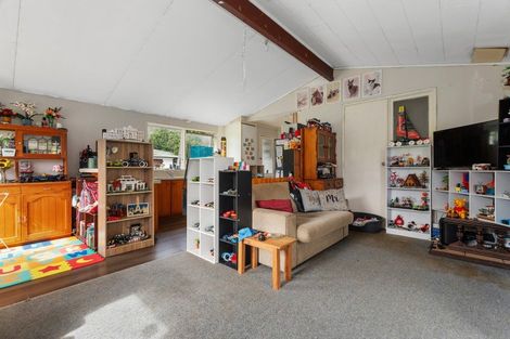 Photo of property in 7 Belton Place, Hikurangi, 0114