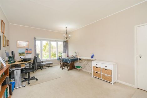 Photo of property in 35 Wanganui Road, Marton, 4710