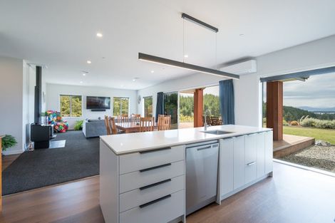 Photo of property in 32 Mahoe Close, Upper Moutere, 7173