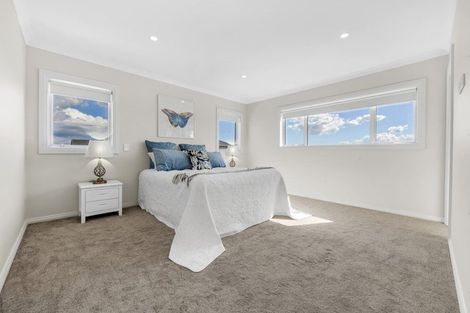 Photo of property in 16 Evelina Lane, Flat Bush, Auckland, 2019