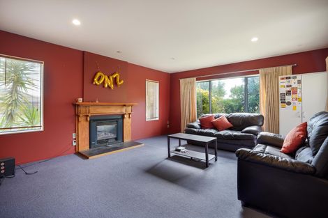 Photo of property in 24 Clearview Drive, Milson, Palmerston North, 4414