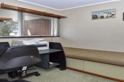 Photo of property in 18 Freshney Place, Hillpark, Auckland, 2102