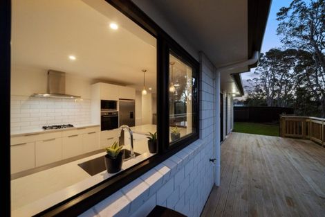 Photo of property in 14b Junction Street, Welbourn, New Plymouth, 4310