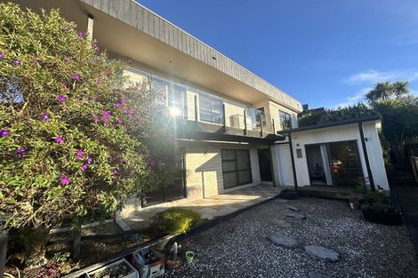 Photo of property in 8a Taumata Road, Castor Bay, Auckland, 0620
