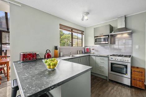 Photo of property in 77 Gemstone Drive, Birchville, Upper Hutt, 5018