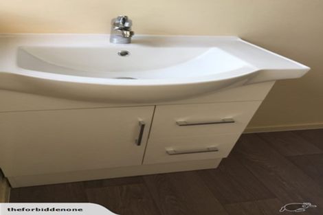 Photo of property in 94 Arran Road, Browns Bay, Auckland, 0630