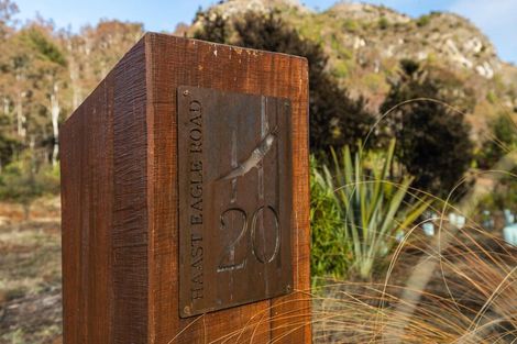 Photo of property in 20 Haast Eagle Road, Mount Creighton, 9371