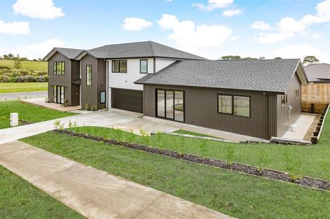 Photo of property in 1 Hutukawa Drive, Beachlands, Auckland, 2018