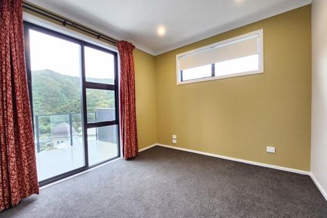 Photo of property in 27 Rarangi Way, Owhiro Bay, Wellington, 6023