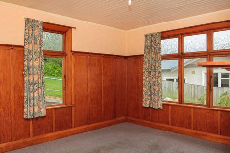 Photo of property in 30 Wharfe Street, South Hill, Oamaru, 9400