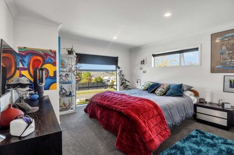 Photo of property in 20 Linkwater Way, Parklands, Christchurch, 8083