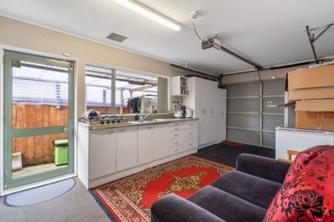 Photo of property in 2/27 Wai Iti Place, Clendon Park, Auckland, 2103