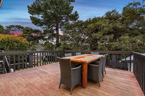 Photo of property in 9 West Harbour Drive, West Harbour, Auckland, 0618