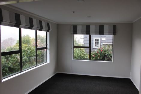 Photo of property in 33 Trelissick Crescent, Ngaio, Wellington, 6035