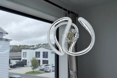 Photo of property in 37 Survila Street, Papakura, 2110