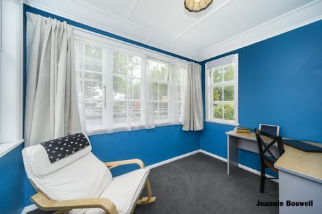 Photo of property in 654 Featherston Street, Roslyn, Palmerston North, 4414
