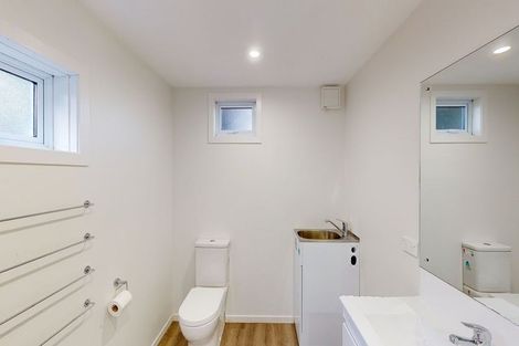 Photo of property in 2/25 Kitchener Terrace, Johnsonville, Wellington, 6037