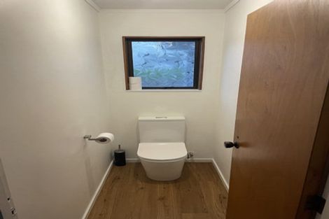 Photo of property in 2/68 View Road, Henderson, Auckland, 0612