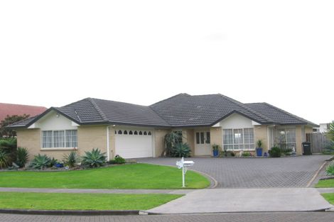 Photo of property in 11 Keppoch Court, Dannemora, Auckland, 2016