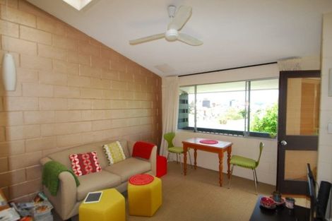 Photo of property in 6/219 Grant Road, Thorndon, Wellington, 6011