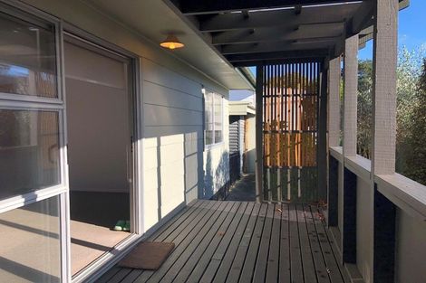 Photo of property in 2/8 Putney Place, Ranui, Auckland, 0612