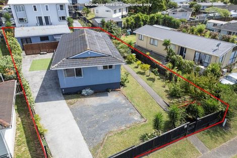 Photo of property in 8 Hyperion Drive, Randwick Park, Auckland, 2105