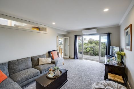 Photo of property in 27 Thompson Road, Bluff Hill, Napier, 4110