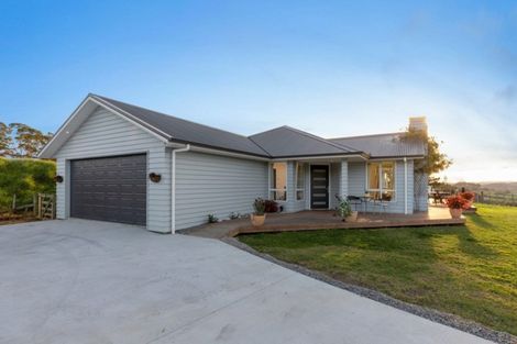 Photo of property in 39 Windmill Glen Road, Dairy Flat, Albany, 0794