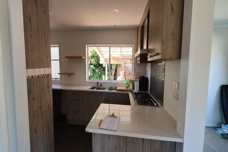 Photo of property in 2/9 Lingham Crescent, Torbay, Auckland, 0630