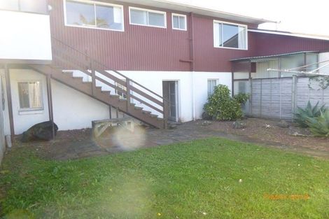 Photo of property in 2/1b Divich Avenue, Te Atatu South, Auckland, 0610