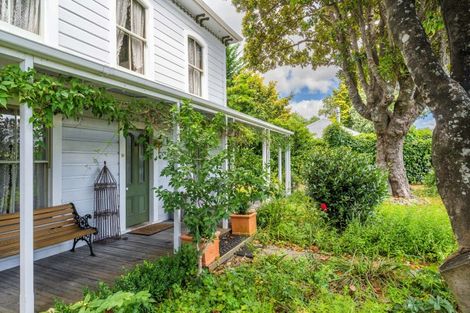 Photo of property in 129 Main Street, Greytown, 5712