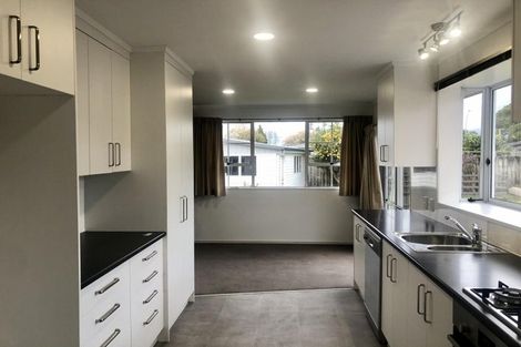 Photo of property in 32 Elmwood Crescent, Pukete, Hamilton, 3200