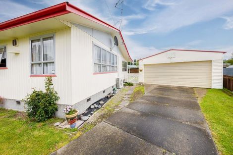 Photo of property in 25 Bennett Street, Waipawa, 4210
