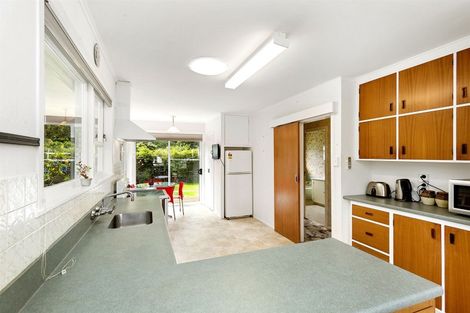 Photo of property in 10 Peckham Grove, Tawa, Wellington, 5028