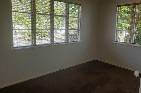 Photo of property in 1/5 Fenwick Avenue, Milford, Auckland, 0620