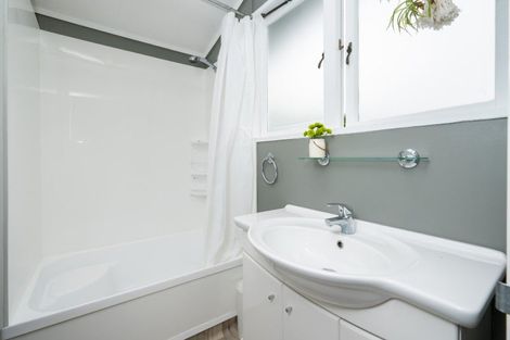 Photo of property in 48 Iona Road, Havelock North, 4130