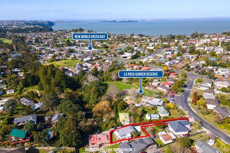 Photo of property in 117 Godley Road, Green Bay, Auckland, 0604