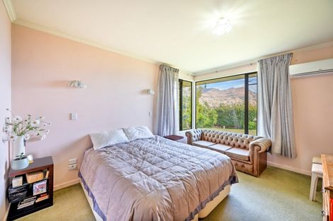 Photo of property in 3 Briar Bank Drive, Wanaka, 9305