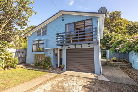 Photo of property in 25-27 Mowhanau Drive, Kai Iwi, Whanganui, 4574