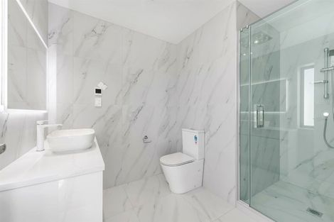 Photo of property in 6 Ballyliffin Drive, Flat Bush, Auckland, 2019