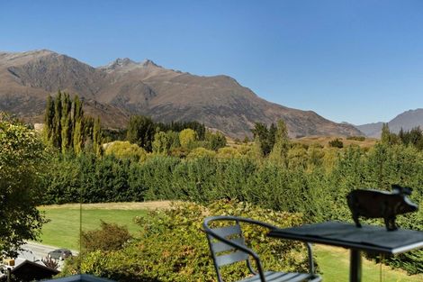 Photo of property in 11 Cotter Avenue, Arrowtown, 9302
